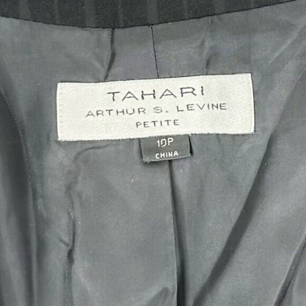 Tahari Arthur Levine Women Petite 10P Black‎ Pinstripe Two Button Blazer Jacket